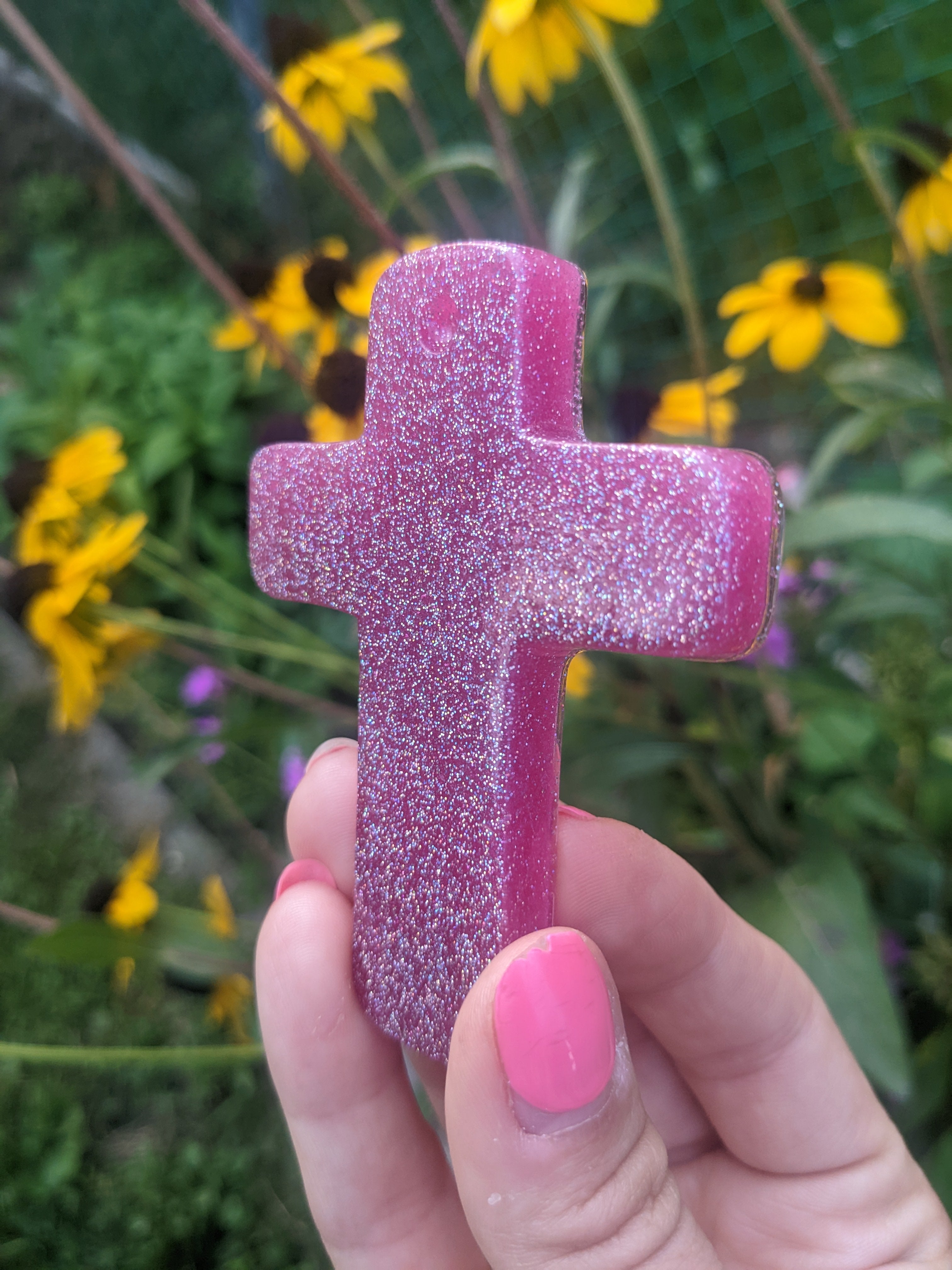 Resin crosses