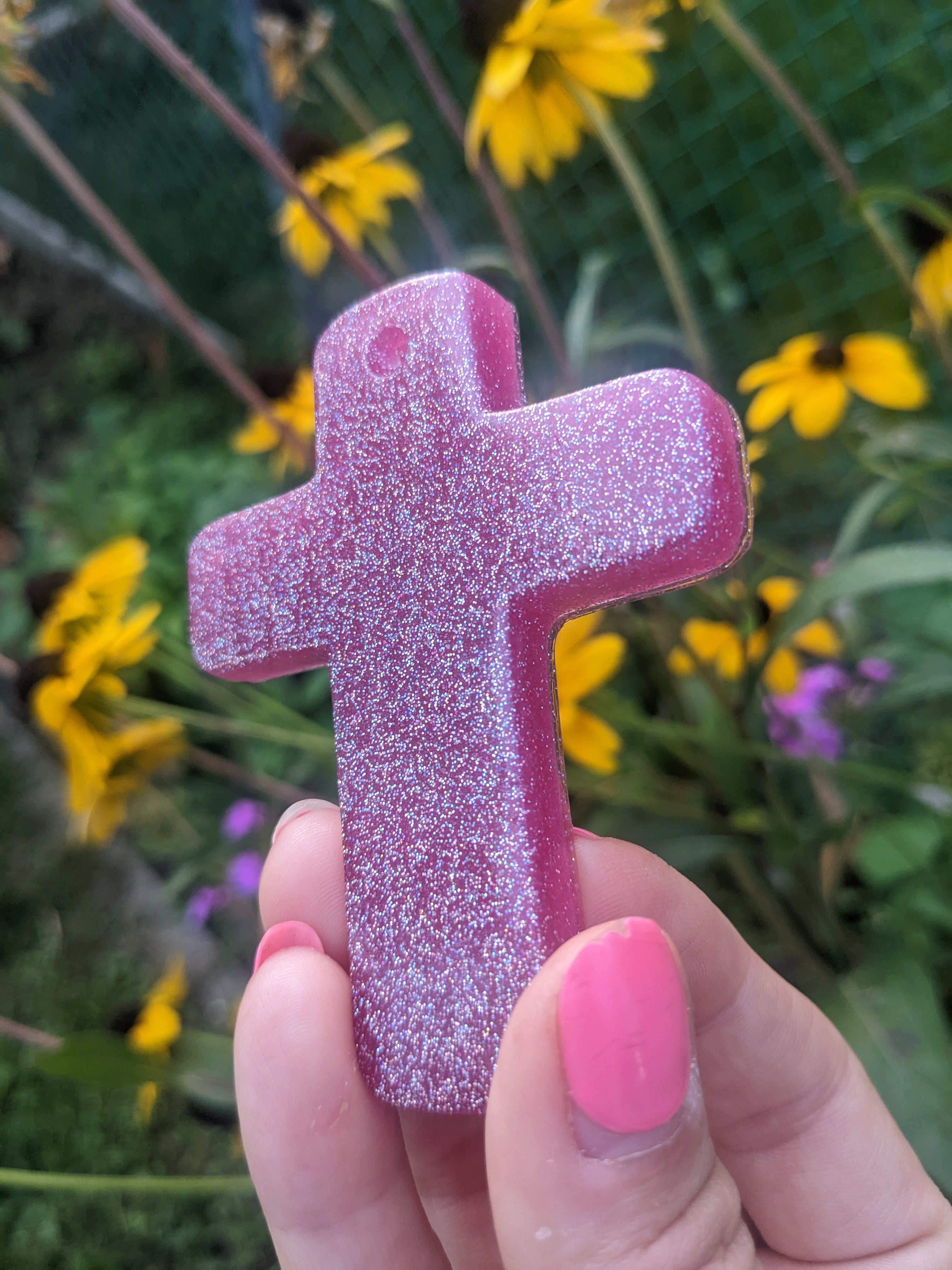 Resin crosses